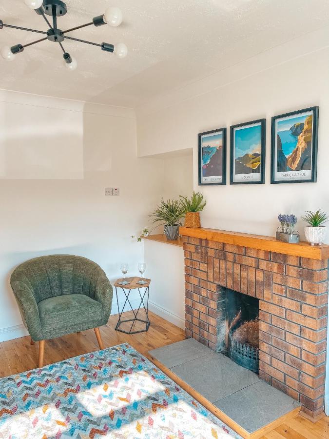 Staybynumbers - Spacious Three Bed House Royal Hillsborough Exteriér fotografie